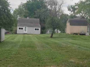 darrell h.'s Lawn Service service result