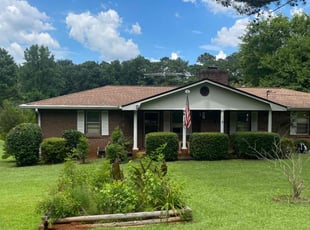 Charles B.'s Bush Trimming service result