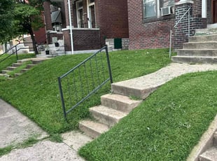 rebecca d.'s Yard Cutting service result