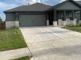 Karmen C.'s Lawn Care service result