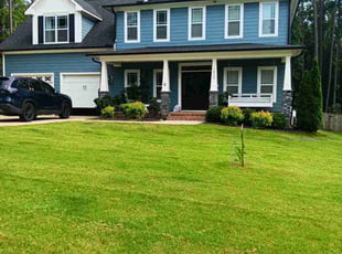 Nancy I.'s Lawn Service service result