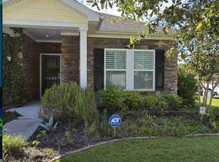 Stephanie H.'s Grass Cutting service result