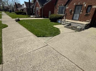 Jennifer H.'s Grass Cutting service result