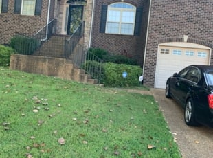 Bush Trimming by Erik Carvotta for Teri H. in Goodlettsville, TN