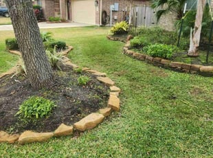 Bush Trimming by Billy Foster for Morranda H. in League City, TX