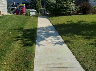 Cynthia T.'s Lawn Mowing service result