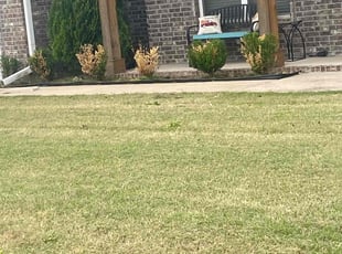 Bush Trimming by Devin Fordson for Jamar D. in Sherwood, AR