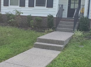 Bush Trimming by Erik Carvotta for Meredith M. in Gallatin, TN