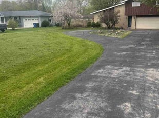 Melissa R.'s Lawn Service service result