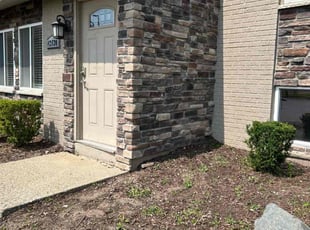 Bush Trimming by Antasha Malcolm for Isabela D. in Sterling Heights, MI