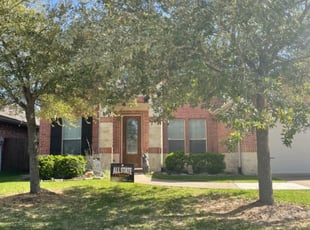 Cleanups by Ana Zelaya for J H. in Richmond, TX