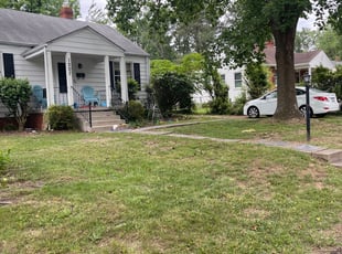 Bush Trimming by Clinton Johnson for Silvia g. in Richmond, VA