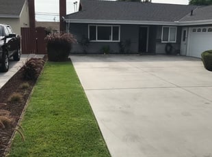 Bush Trimming by Cesar Tapia for Shawn W. in Huntington Beach, CA