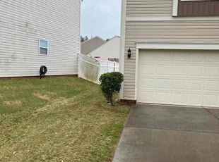 Bush Trimming by Billy Webb for Chauncey T. in Charlotte, NC
