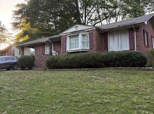 Weeding by Daniel Burse for Pamela L. in Smyrna, GA