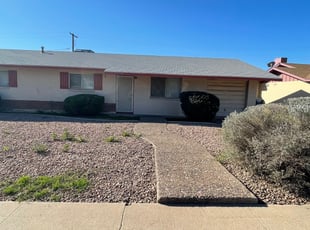 Bush Trimming by Maria Gonzalez for Kathleen P. in Tempe, AZ