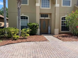 Bush Trimming by Mike Douglas for Sherrie W. in Orlando, FL