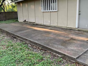 Leaf Removal by Andrew Garza for Grant R. in San Antonio, TX