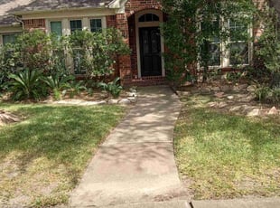 Cleanups by Adriana Amaya for Linda R. in Houston, TX