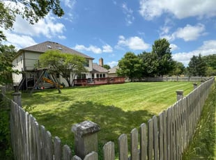sharon d.'s Lawn Maintenance service result