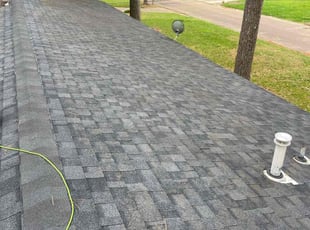 Leaf Removal by Tajai Gammage for Caronda J. in Jackson, MS