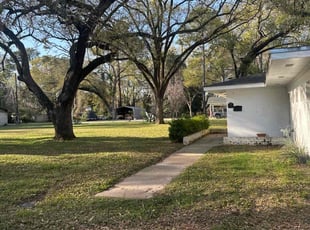 Cynthia S.'s Lawn Service service result