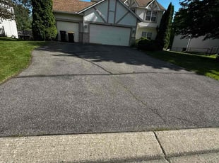 Elizabeth E.'s Lawn Maintenance service result