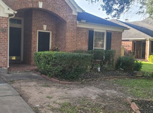 Bush Trimming by Francisco Prado for Laura B. in Richmond, TX