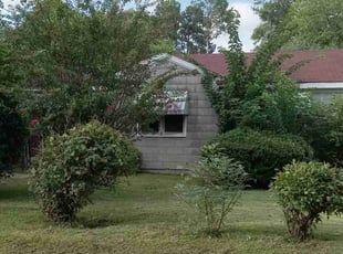 Bush Trimming by Samantha Stewart for Sidney W. in Augusta, GA