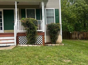 Bush Trimming by Alex Gentry for Victor W. in Fredericksburg, VA