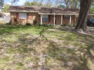 Leaf Removal by Chris Corn for Taylor P. in Casselberry, FL