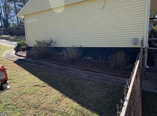 Bush Trimming by Daniel Burse for Sam P. in Smyrna, GA
