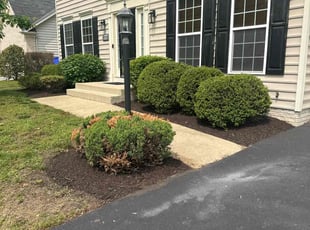 Mulching by Carlos Portillo for Gregory E. in Waldorf, MD