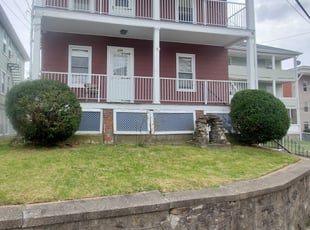 Bush Trimming by Kelly Bailey for Wayne B. in Woonsocket, RI