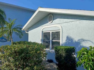 Bush Trimming by sergio beltran for Jean W. in Palmetto, FL