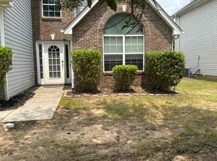 Aaron W.'s Bush Trimming service result