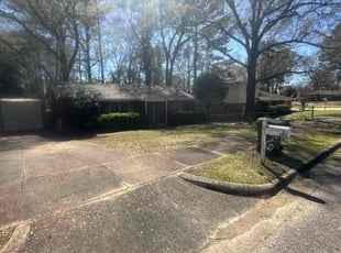Leaf Removal by Jerome Harris for Danielle O. in Montgomery, AL