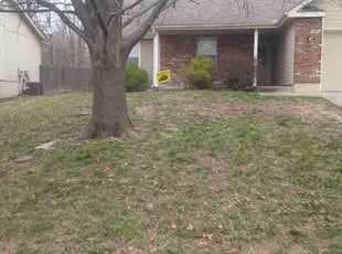 Leaf Removal by Julio Almestica for Jessica L. in Independence, MO