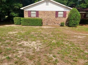 Bush Trimming by Travis Frederickson for Ashley W. in Pensacola, FL