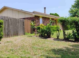 Lacy K.'s Bush Trimming service result