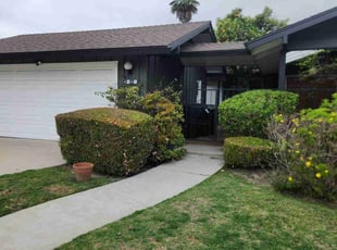 Bush Trimming by Bernardo Arroyo for Alexis B. in Los Alamitos, CA