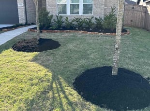 Mulching by Roberto Villalobos for Robert M. in Fulshear, TX
