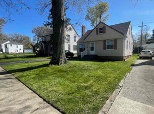 Leaf Removal by Demetrius Bennett Jr for Bryan C. in Euclid, OH