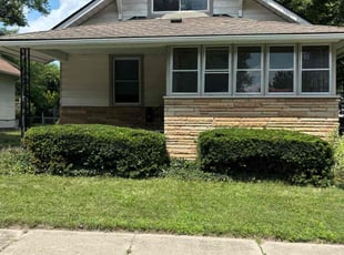 Bush Trimming by Jack Brown for Mackenzie S. in Royal Oak, MI