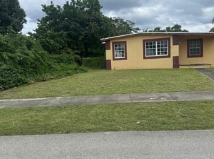 Valerie C.'s Yard Cutting service result