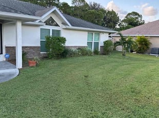 Bush Trimming by Arthur Grant for Alex K. in Port St. Lucie, FL
