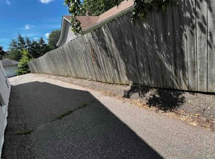 Vicki B.'s Flower Bed Weeding service result