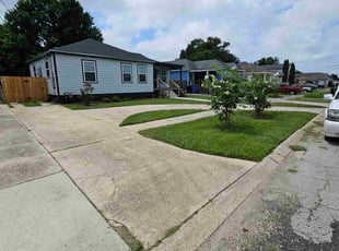 Roxanne S.'s Lawn Service service result
