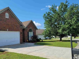 Erica F.'s Yard Cutting service result