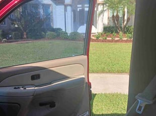 Bush Trimming by Melody Smith for Roger B. in Melbourne, FL
